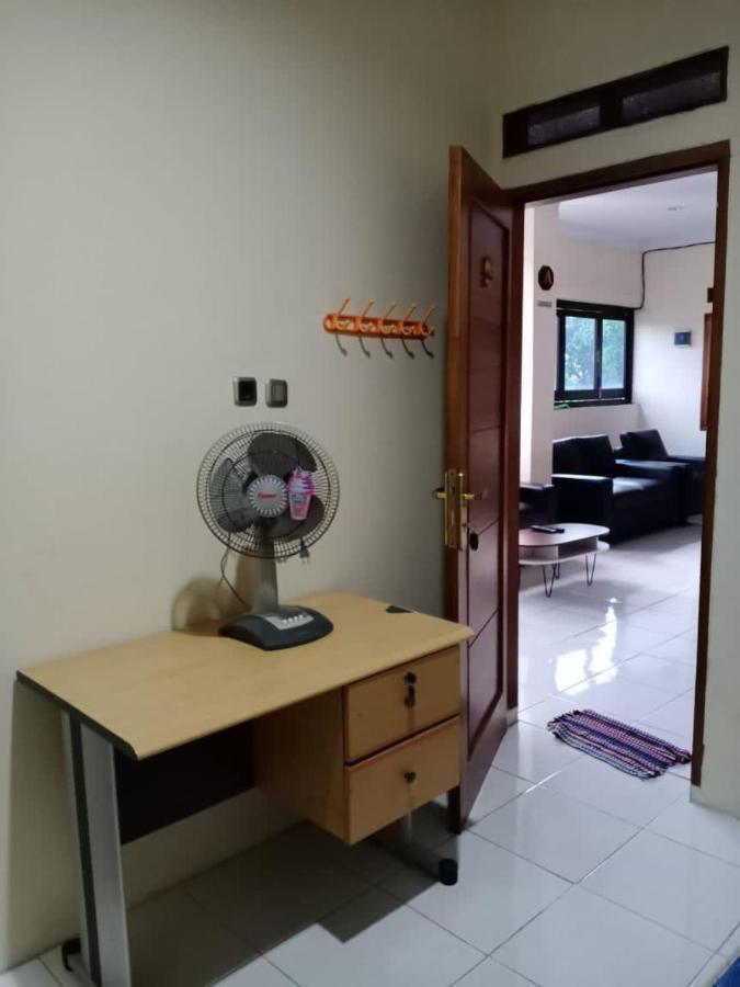 Vanila Kost Jatiwarna - Women Only Pondokmelati Exterior foto